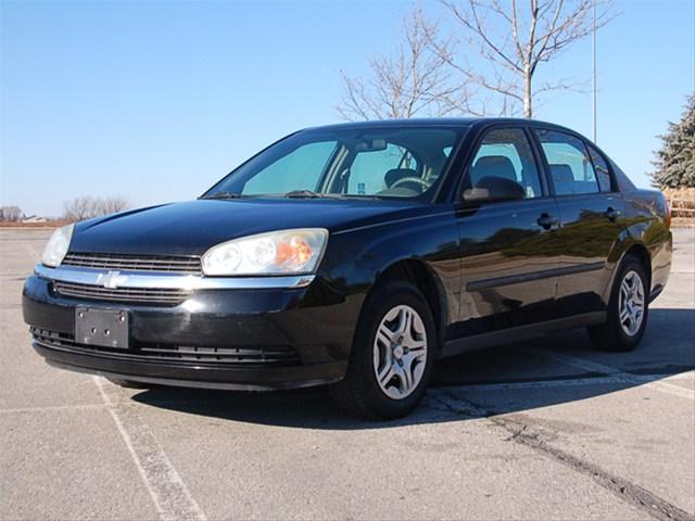 2004 Chevrolet Malibu Base