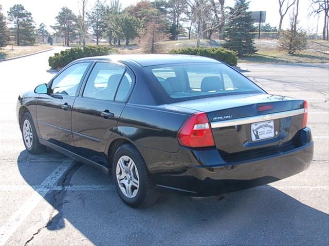 2004 Chevrolet Malibu Base