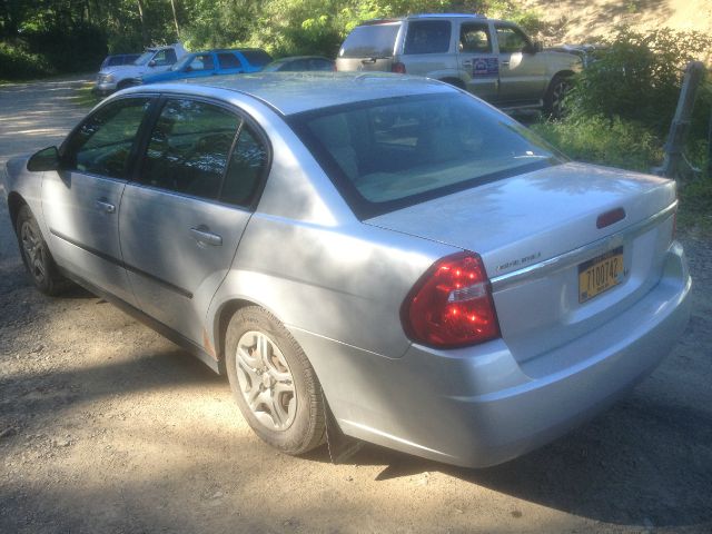 2005 Chevrolet Malibu Base