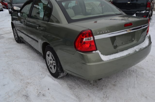 2005 Chevrolet Malibu Base