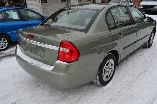2005 Chevrolet Malibu Base