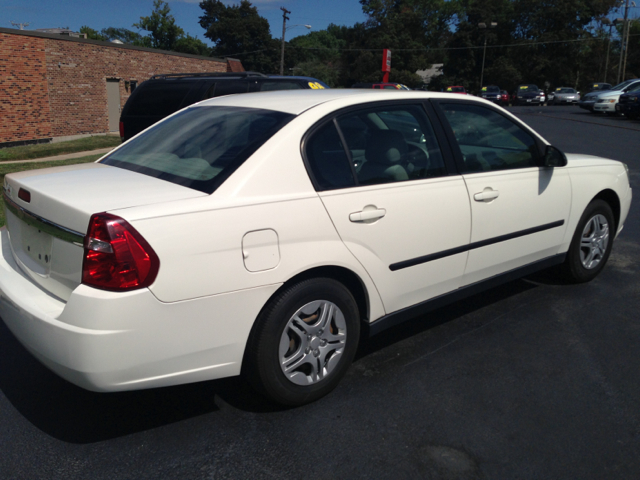 2005 Chevrolet Malibu Base