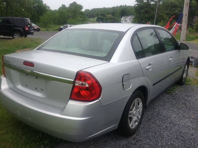 2005 Chevrolet Malibu Base