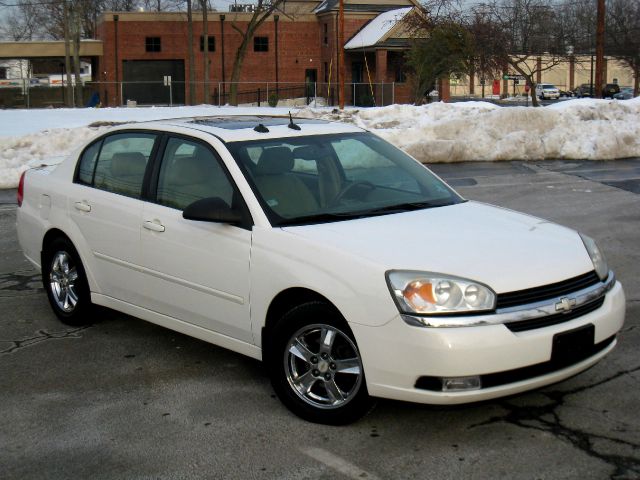 2005 Chevrolet Malibu SLT W/ Navigation/sunroof