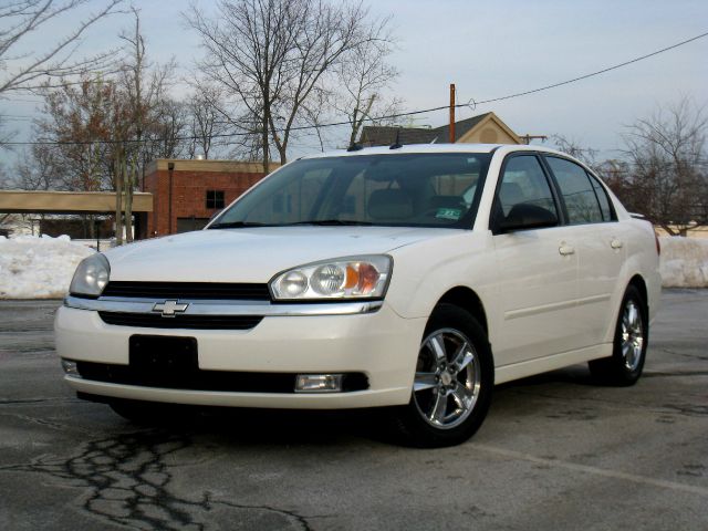 2005 Chevrolet Malibu SLT W/ Navigation/sunroof