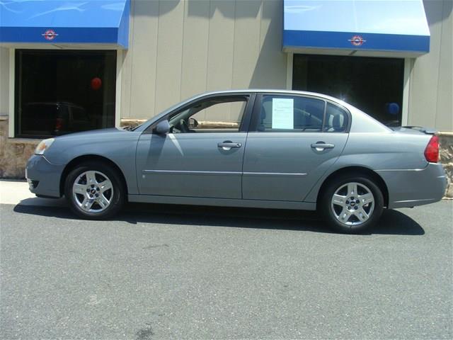 2007 Chevrolet Malibu 2WD Crew Cab SWB S