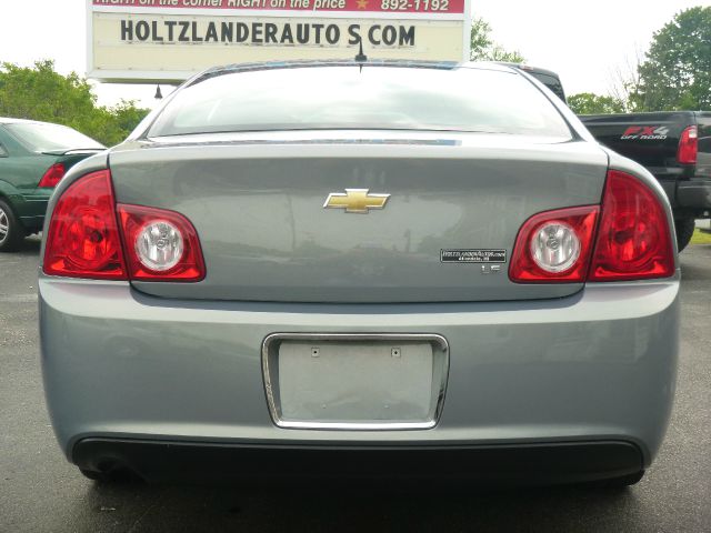 2008 Chevrolet Malibu Blk Ext With Silver Trin