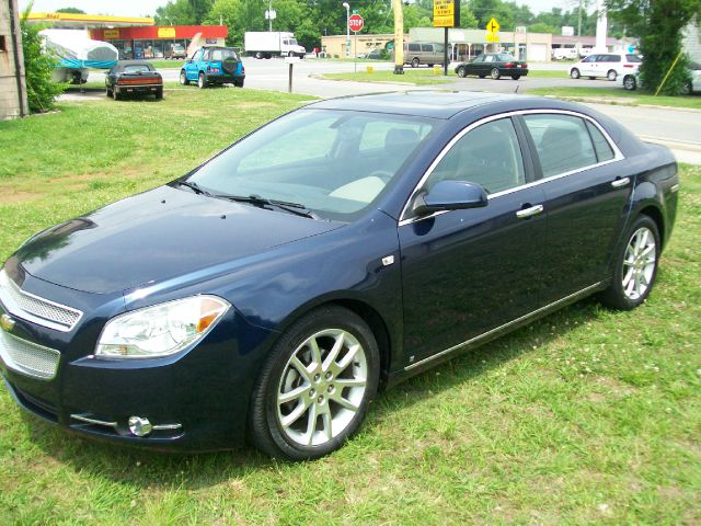 2008 Chevrolet Malibu XLT SC 4X4 SWB