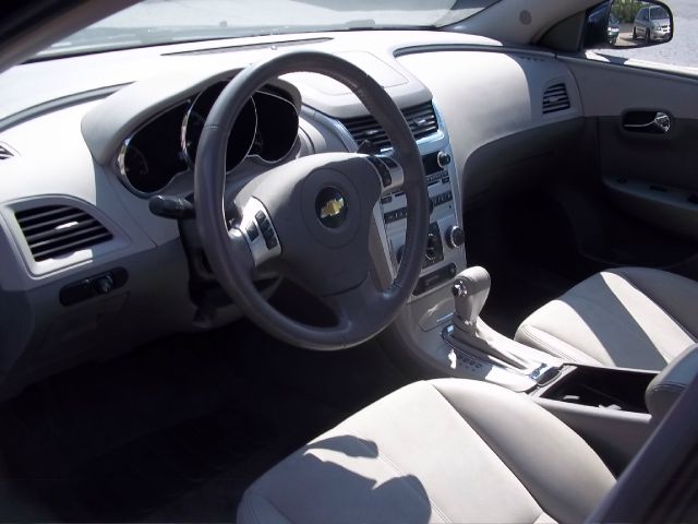 2009 Chevrolet Malibu 4dr Sdn I4 CVT 2.5 Sedan