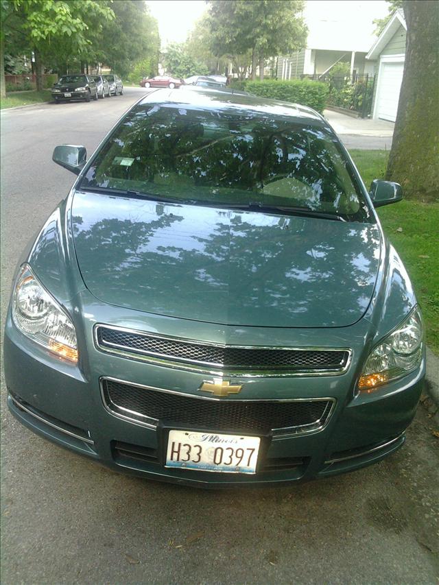 2009 Chevrolet Malibu 4dr AWD SUV