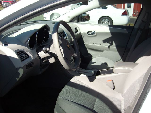 2009 Chevrolet Malibu 4dr Sdn I4 CVT 2.5 Sedan