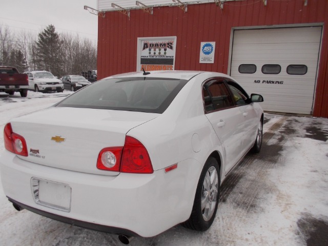 2010 Chevrolet Malibu 4dr AWD SUV