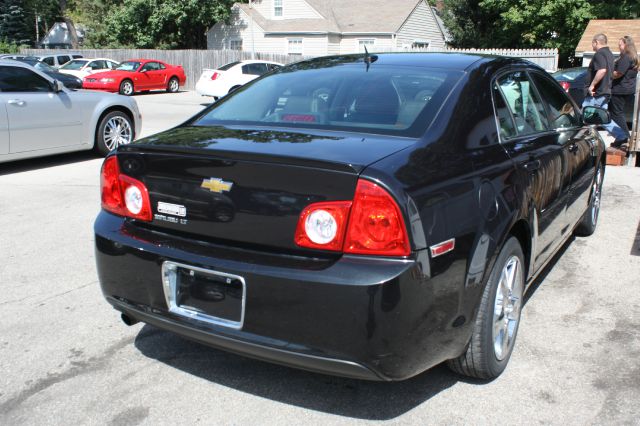 2010 Chevrolet Malibu 4dr AWD SUV