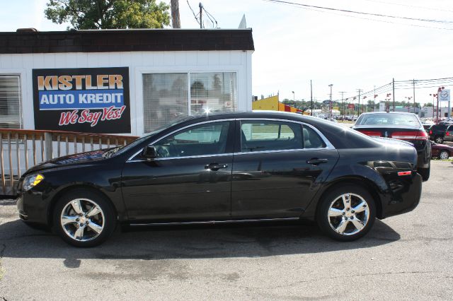2010 Chevrolet Malibu 4dr AWD SUV
