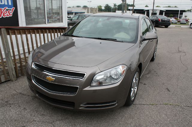 2010 Chevrolet Malibu 4dr AWD SUV