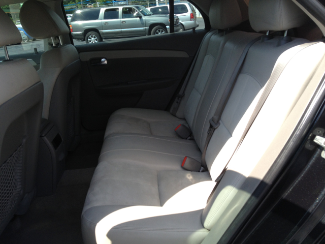 2011 Chevrolet Malibu 4dr AWD SUV