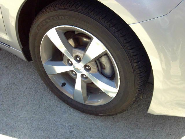 2012 Chevrolet Malibu 4dr AWD SUV