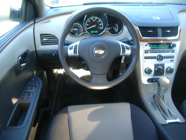 2012 Chevrolet Malibu 4dr Sdn I4 CVT 2.5