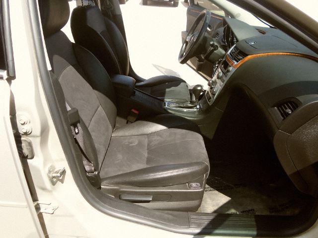 2012 Chevrolet Malibu 4dr AWD SUV