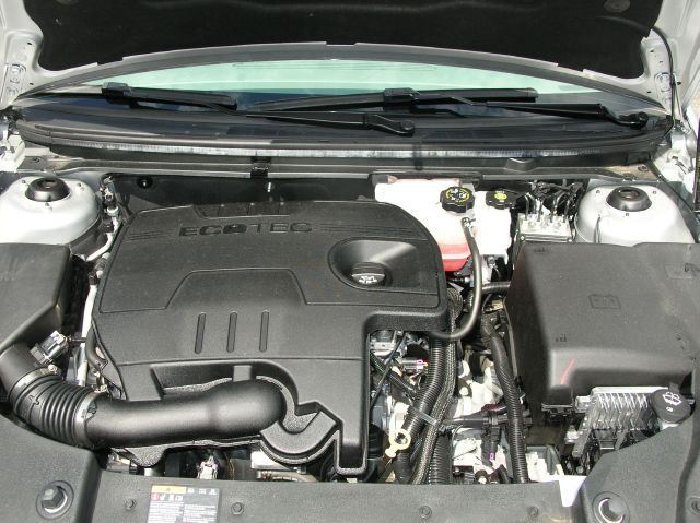 2012 Chevrolet Malibu 4dr AWD SUV