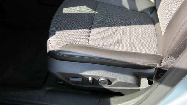 2013 Chevrolet Malibu 4dr AWD SUV