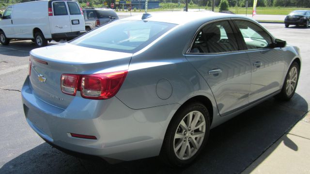 2013 Chevrolet Malibu 4dr AWD SUV