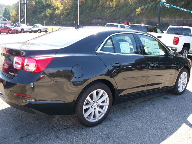 2013 Chevrolet Malibu 4dr AWD SUV