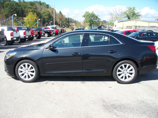 2013 Chevrolet Malibu 4dr AWD SUV