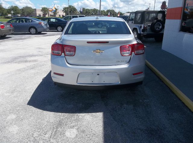 2013 Chevrolet Malibu 4dr AWD SUV