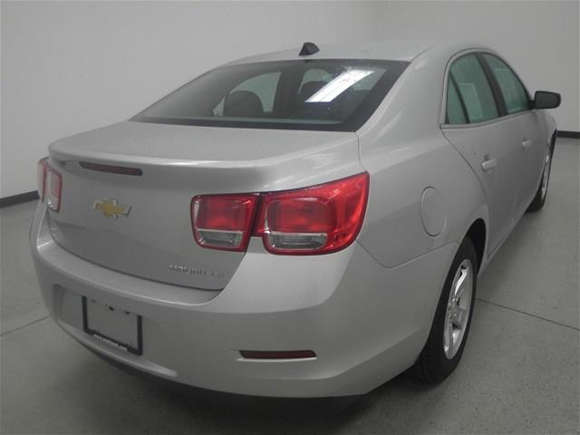 2014 Chevrolet Malibu E-150 Chateau