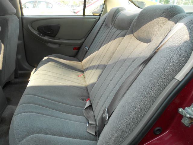 2004 Chevrolet Malibu Classic Unknown