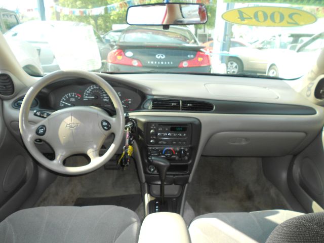 2004 Chevrolet Malibu Classic Unknown