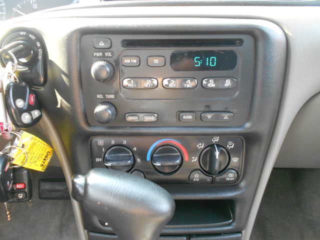 2004 Chevrolet Malibu Classic Unknown