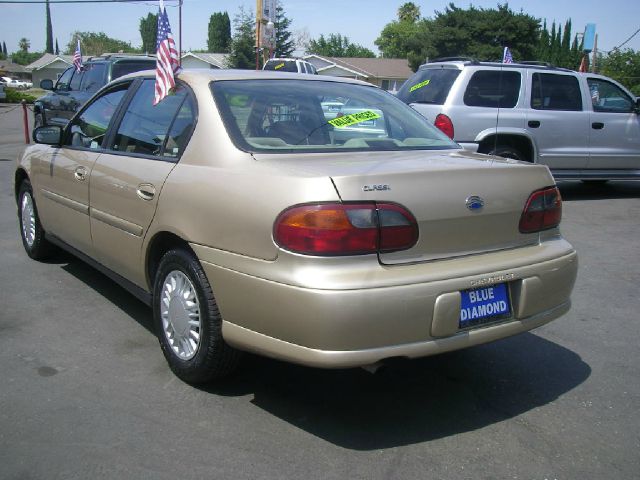 2004 Chevrolet Malibu Classic Unknown