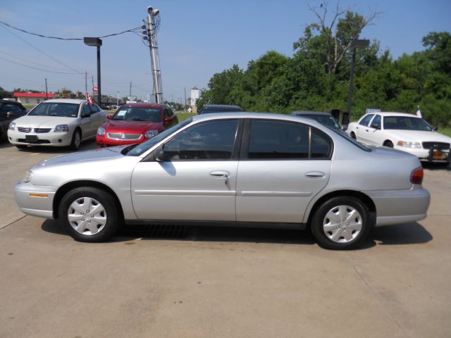 2005 Chevrolet Malibu Classic Touring 4WD