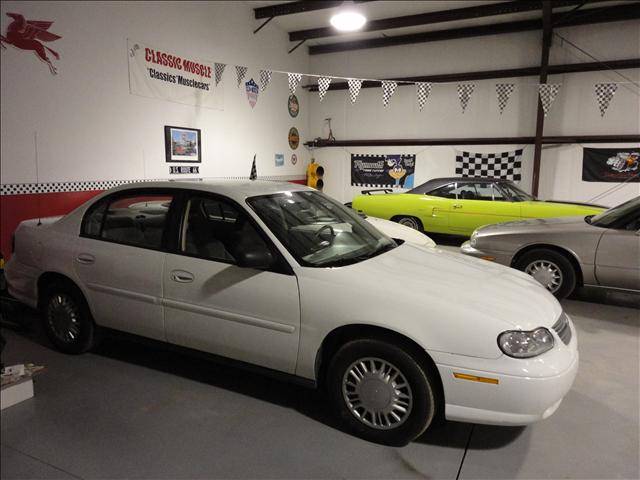 2005 Chevrolet Malibu Classic Base