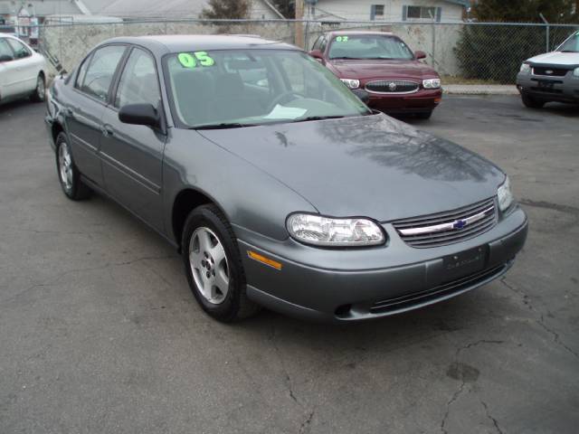 2005 Chevrolet Malibu Classic Unknown