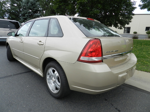 2004 Chevrolet Malibu Maxx SL1