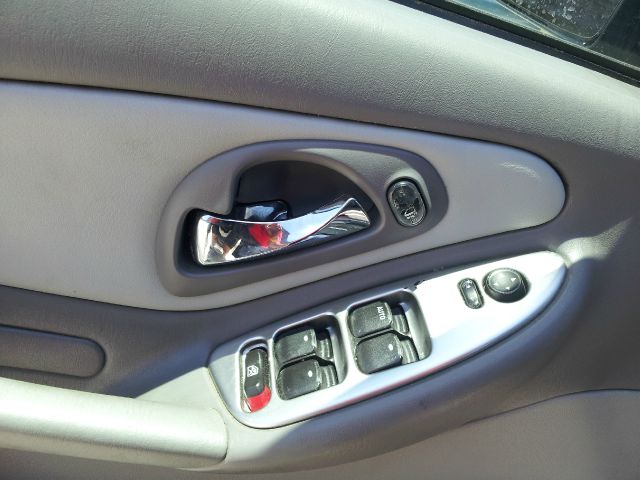 2004 Chevrolet Malibu Maxx SL1