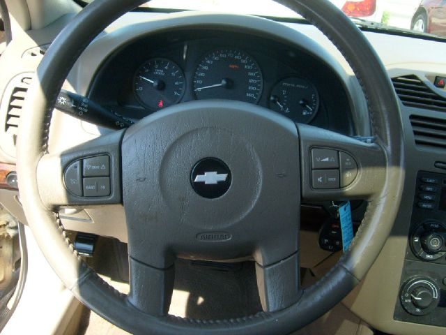 2005 Chevrolet Malibu Maxx SL1