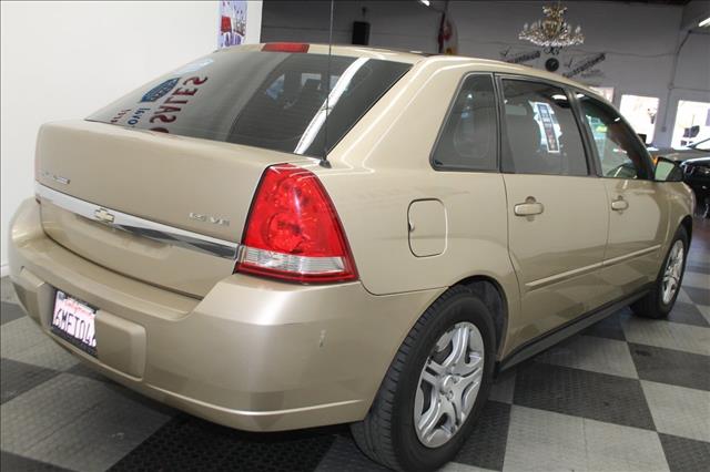 2006 Chevrolet Malibu Maxx XLT Model