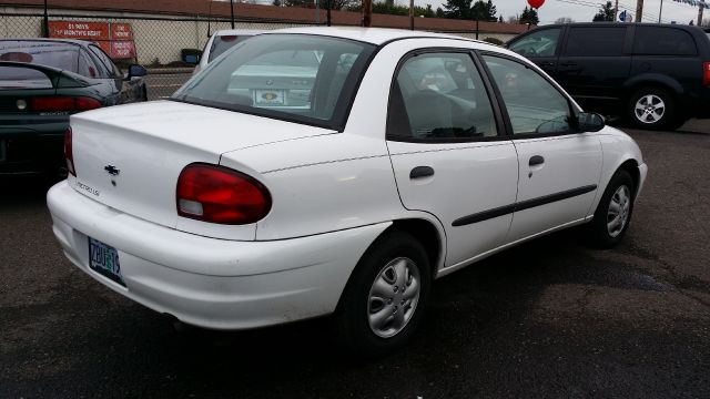 2001 Chevrolet Metro Unknown