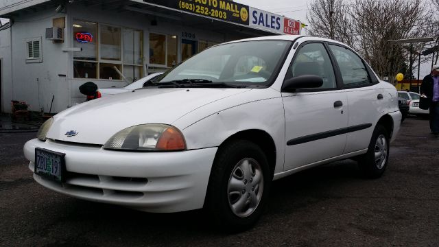2001 Chevrolet Metro Unknown