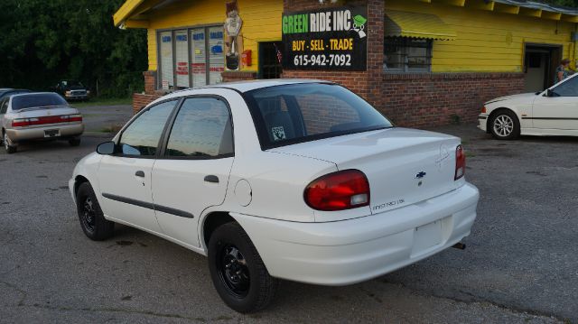 2001 Chevrolet Metro Unknown