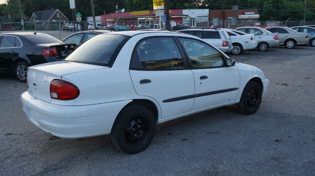 2001 Chevrolet Metro Unknown