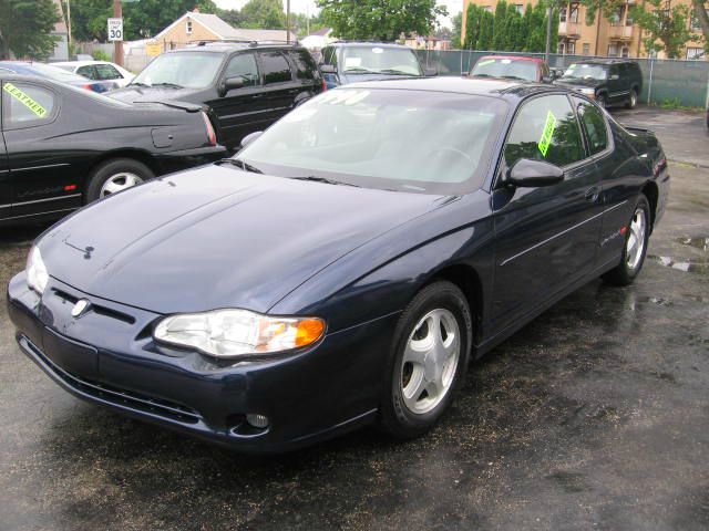 2000 Chevrolet Monte Carlo 4dr Sdn Auto (natl) Hatchback