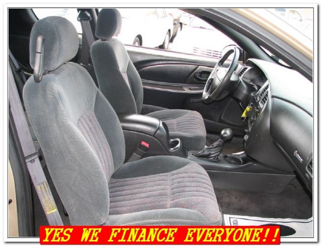 2000 Chevrolet Monte Carlo 4dr Sdn Auto (natl) Hatchback