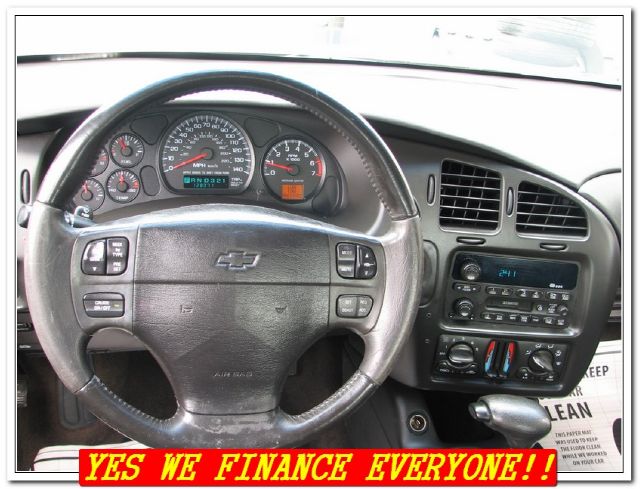 2000 Chevrolet Monte Carlo 4dr Sdn Auto (natl) Hatchback