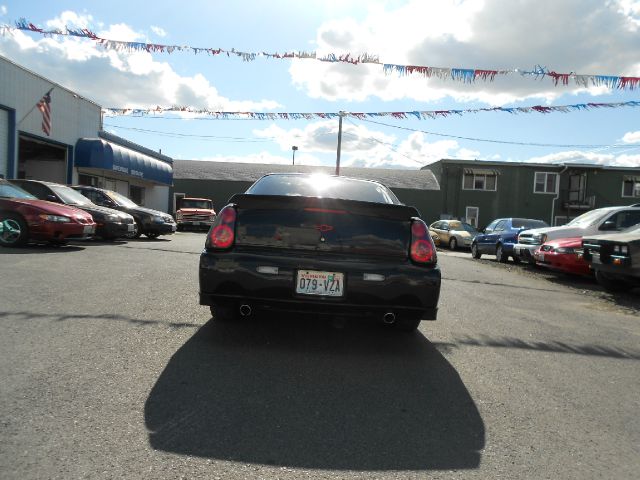 2001 Chevrolet Monte Carlo 4dr Sdn Auto (natl) Hatchback