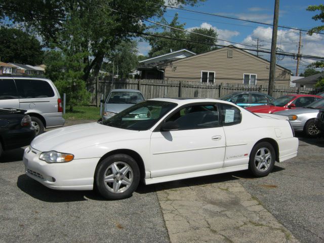 2001 Chevrolet Monte Carlo 4dr Sdn Auto (natl) Hatchback